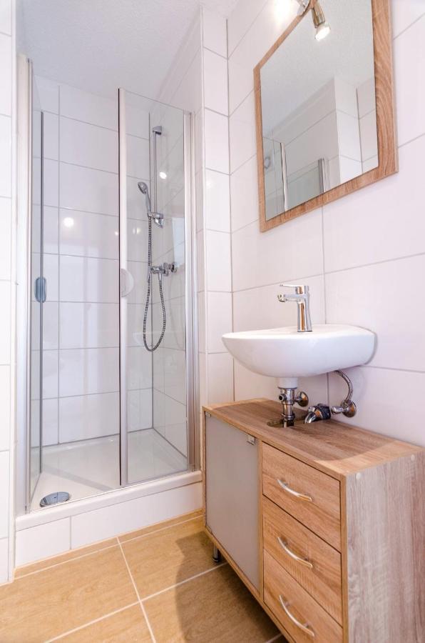Apartment Njoy! Expo & Zentral - Stuttgart Flughafen & Messe - Perfekt Fuer Work & Travel *